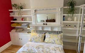10 Min To The Heart Of London - Zone 2 - Charming 2 Bed Apartment